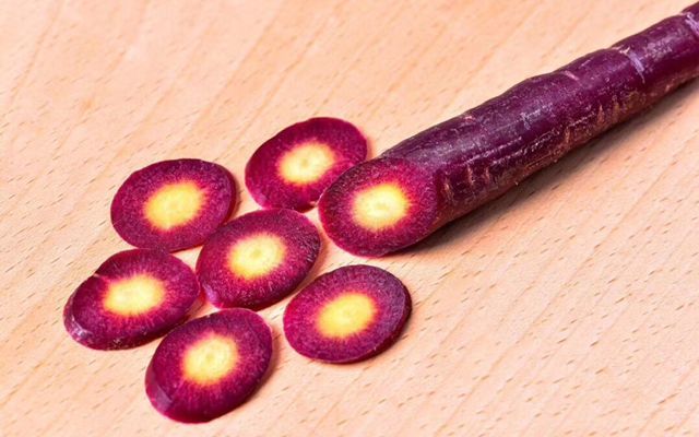 冷知识胡萝卜的祖先是紫色的你吃过紫胡萝卜吗