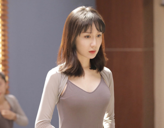 有种"深藏不露"叫娄艺潇,曾是国家运动员,旧照曝光谁顶得住?