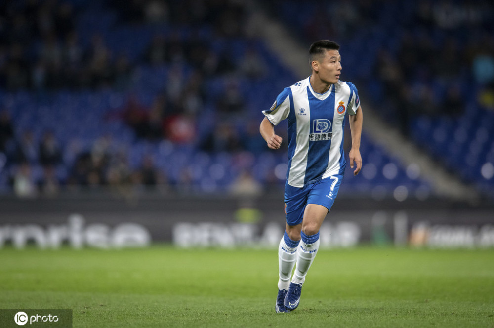 西媒:武磊合同明年年底到期 续约取决于陈雁升