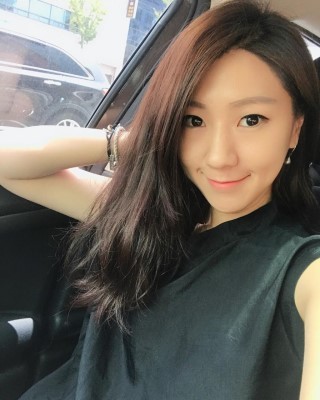 李必模儿子百日宴公开妻子徐秀妍是大学教授假戏真做火速结婚