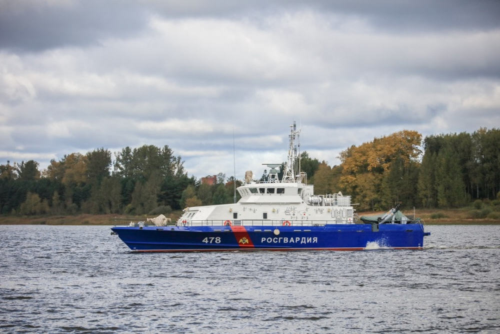 俄国民警卫队首次装备这战舰,由ak集团建造,意在保卫这座大桥