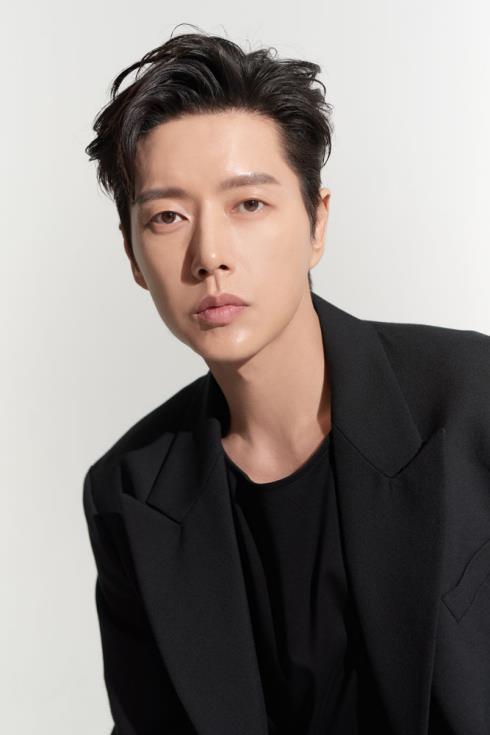 朴海镇爱献消防员获表彰,期待新剧《秘密》