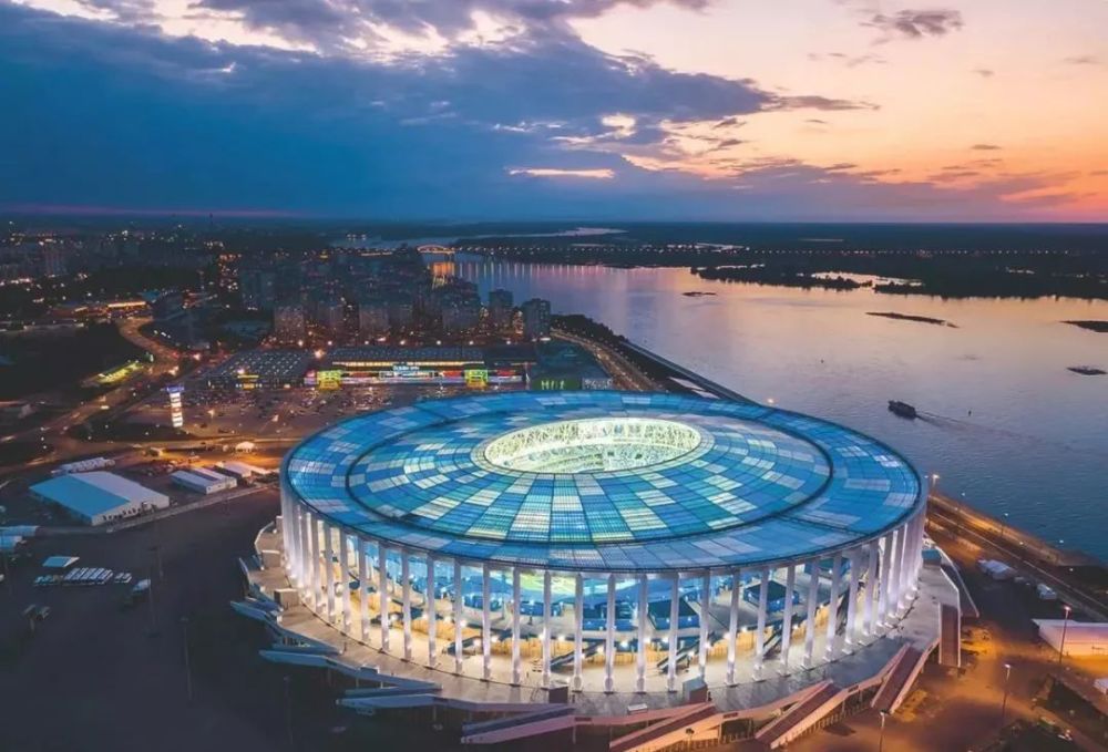 俄罗斯世界杯赛场之一 下诺夫哥罗德体育场赏析