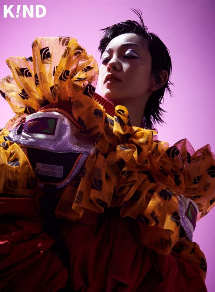 怪美怪美的郭采洁全新封面写真大片