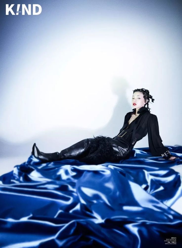 怪美怪美的郭采洁全新封面写真大片