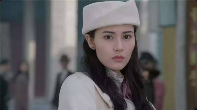 和李若彤合作《火烧红莲寺》和《小醉拳》之后,两人因戏生情,不过后来