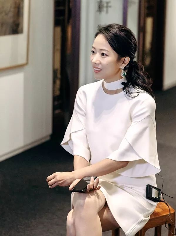 李晓菱——放弃投行百万年薪,圆心中的珠宝之梦