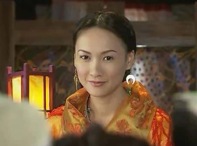 有种"整容"叫利秀公主,当初不男不女,如今尽显男性特征!_腾讯新闻