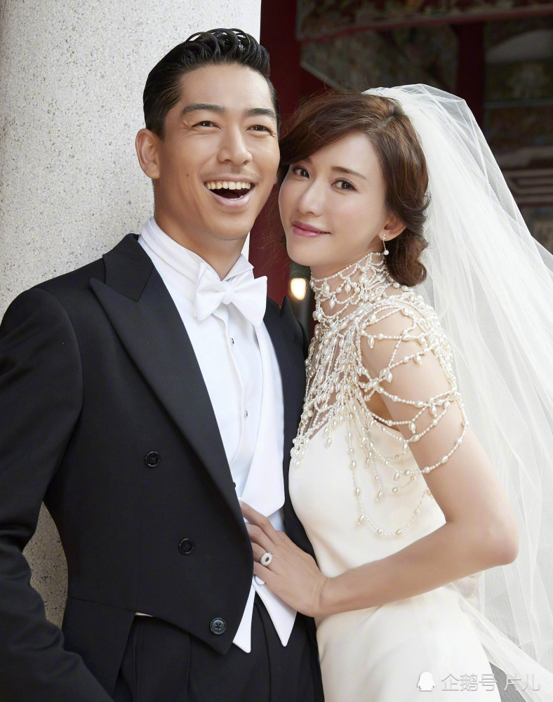 結婚式 友人 服装 男 Khabarplanet Com