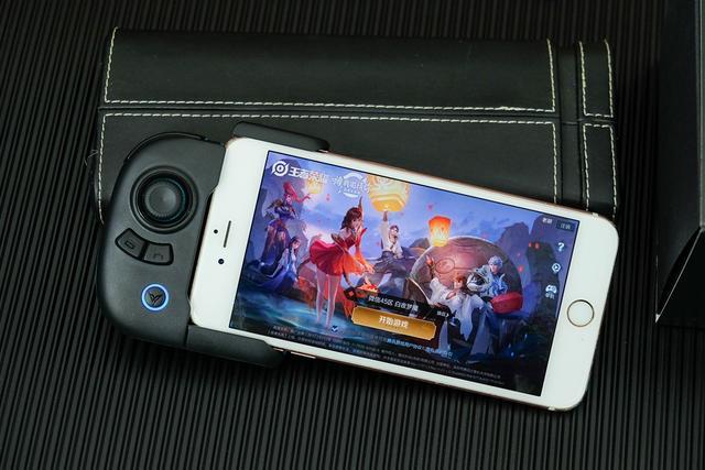 轻松拖看地图视野黄蜂2体感限量版测评快人一步成王者