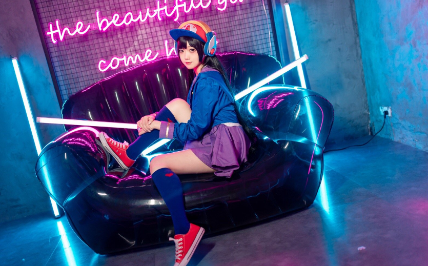 cos鲁班七号有多可爱?看清她的全身照,玩家:站着让她a都行!