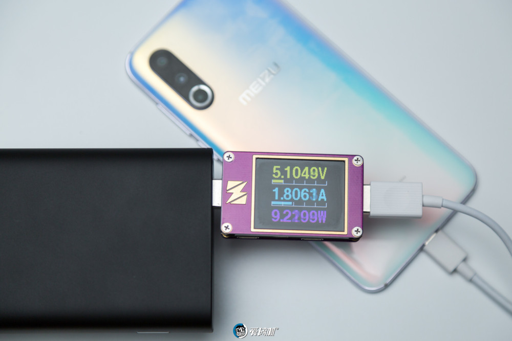 小米移动电源3超级闪充版评测并没有快到哪里去