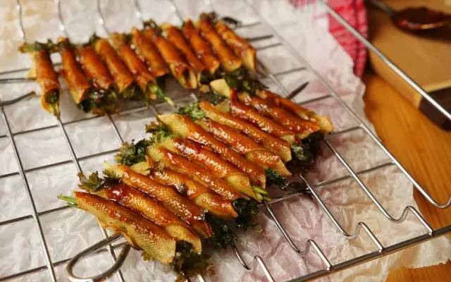 烧烤圈寒风瑟瑟的冬天里烧烤永远都热热乎乎的