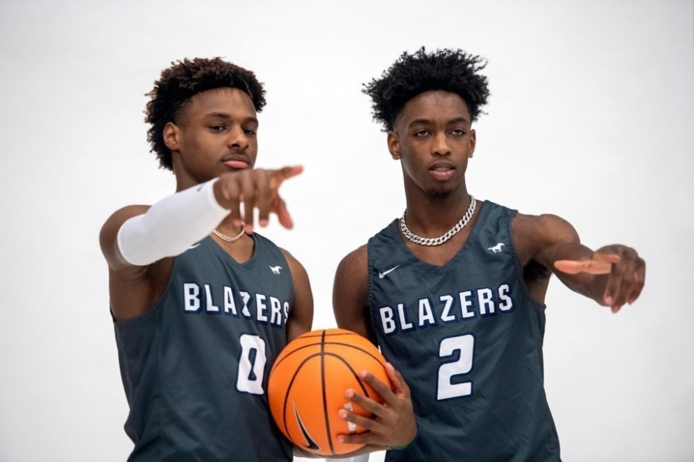 狂胜47分小詹韦首秀引全美关注布朗尼替补10分扎伊尔6分