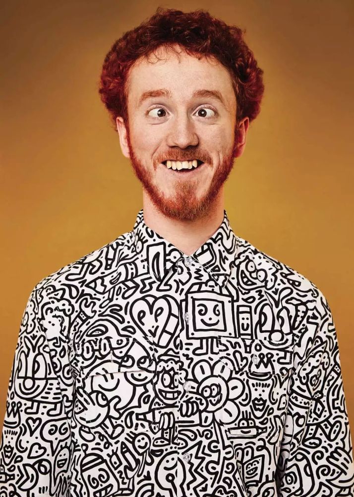 逆袭成功英国涂鸦艺术家mrdoodle12月入侵苏富比