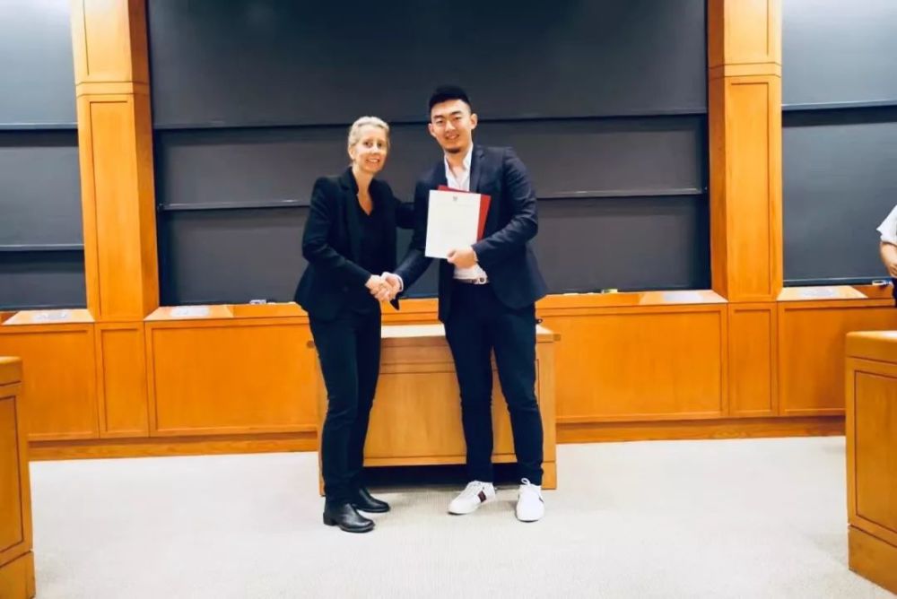 创业3年后加盟体育经纪巨头caa中国90后篮球经纪人刘家成蜕变记