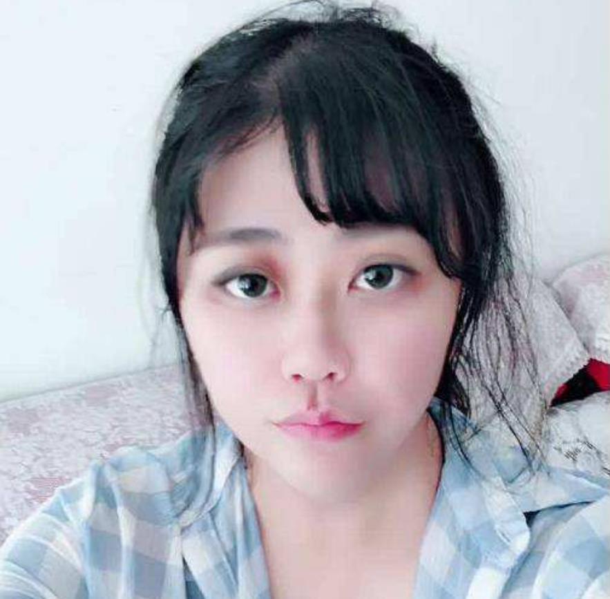 乔碧萝彻底放飞自我,长发大眼颜值逆袭,网友:活在美颜中!