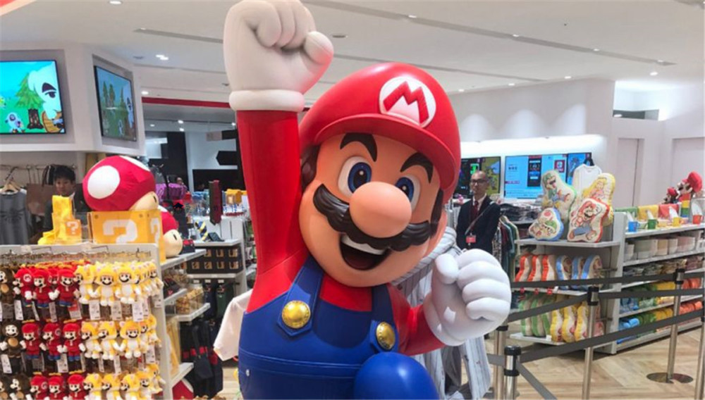 存点钱都变成了游戏周边 日本首家任天堂直营店一览 腾讯新闻