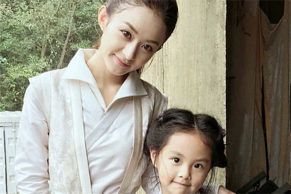 赵丽颖试戏时被偷拍,未修照流出,看清近况,网友直呼:变瘦了好心疼