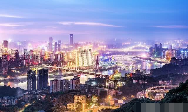 中国最有钱的十大城市排行榜，到底花落谁家了？都说苏州很意外