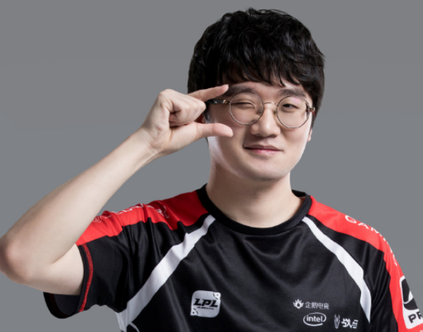edg迎来新鲜血液是青训营的状元上单花了五十万赢了rng