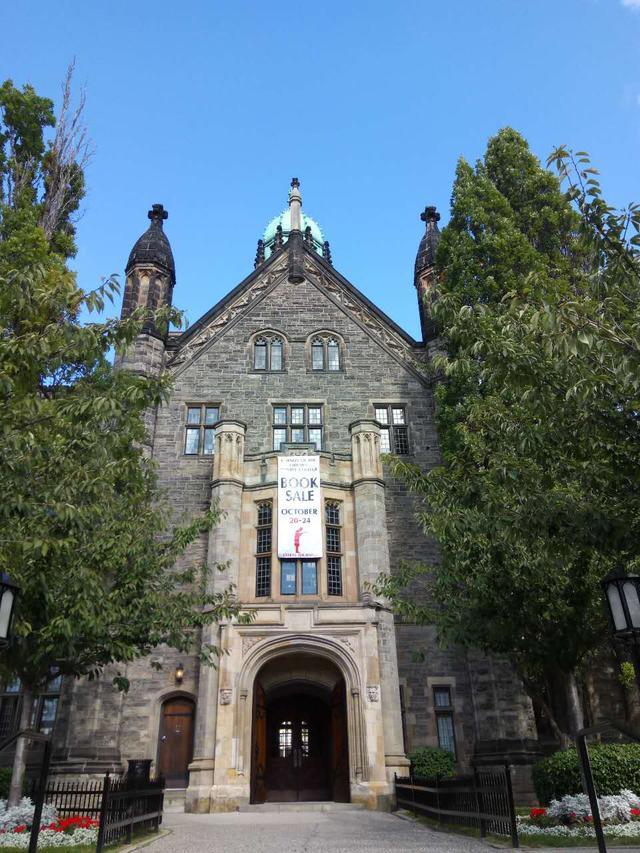 中国体制申请加拿大本科专业如何选课?