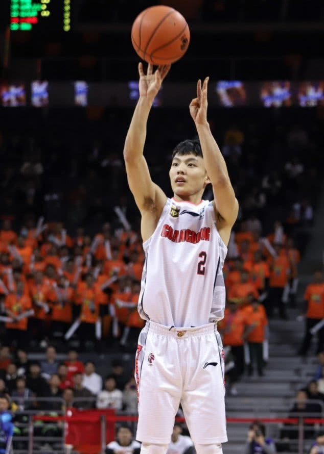 宏远小钢炮生涯最重要时刻到了!cba复赛杜锋重用他 能把握机会吗