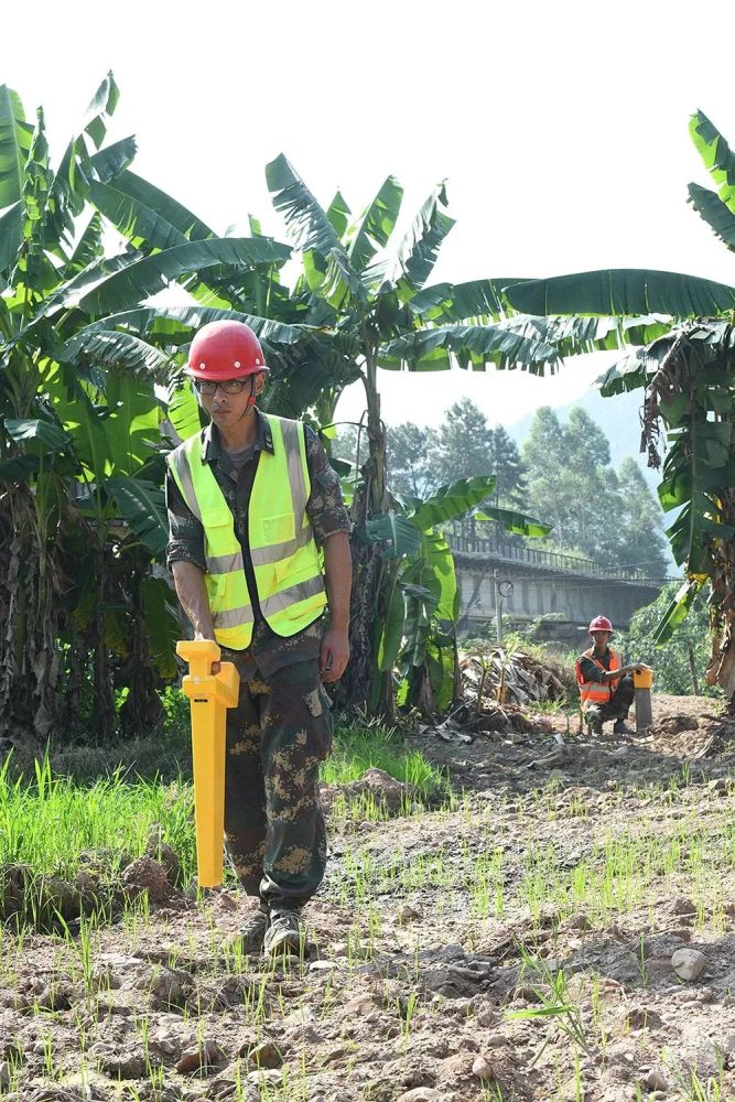 探秘火箭军线路工程兵!