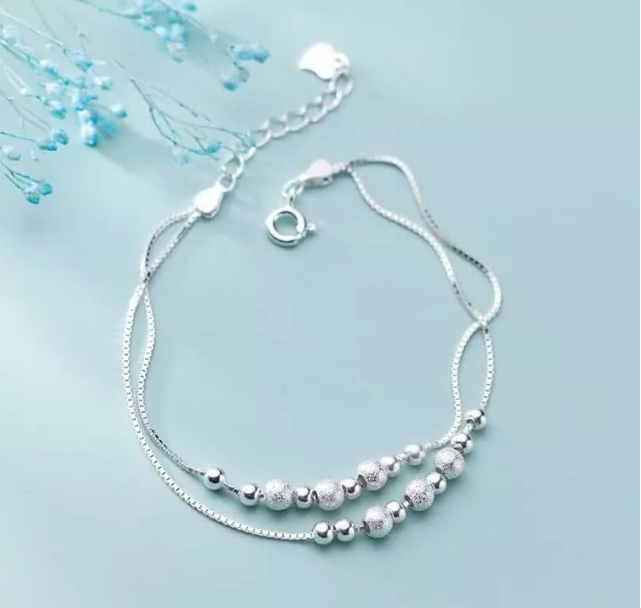 你更能够吸引怎样的男生?选你觉得最美的手链,测你的爱情