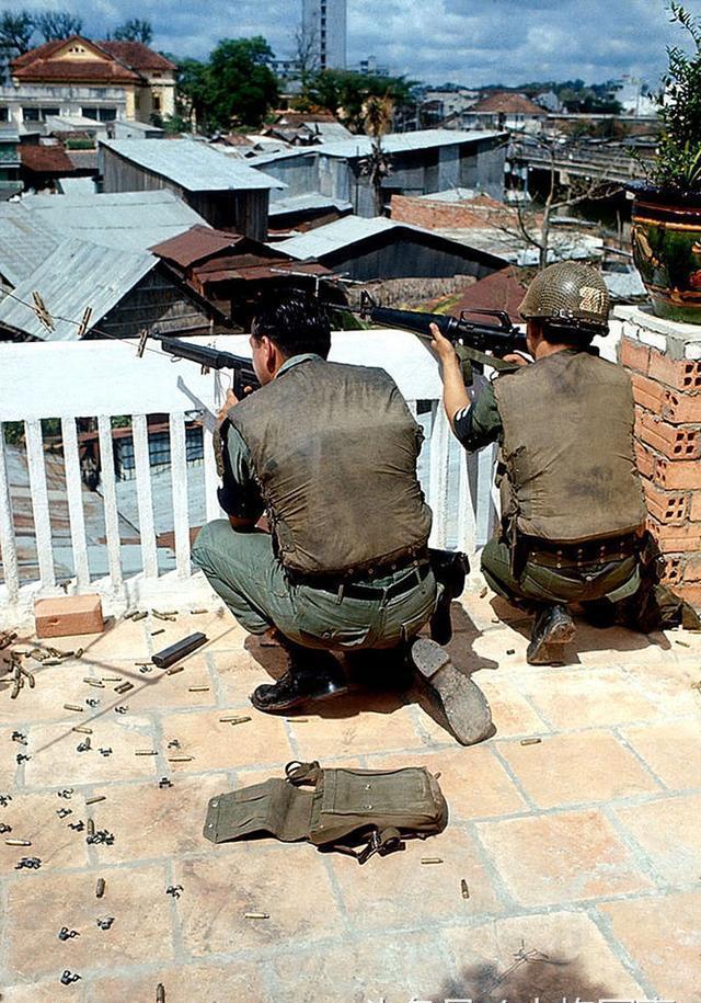 南越警察当街枪杀北越游击队长著名照片背后发生了什么