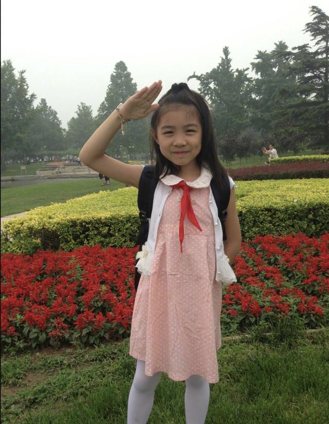 汪峰14岁女儿熙熙自曝身高快一米七会弹琴享受被夸有音乐品味