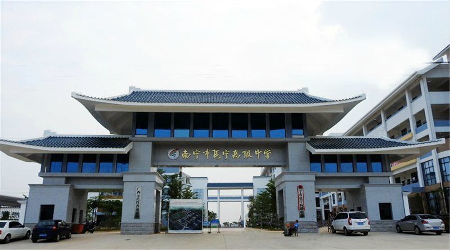 龙岗变身"暴发户"?1.5万元/㎡的房价问你怕不怕!