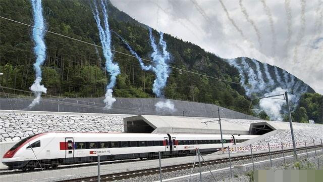 全球"最长最深"的隧道,历时17年,耗费资金近1000亿人民币