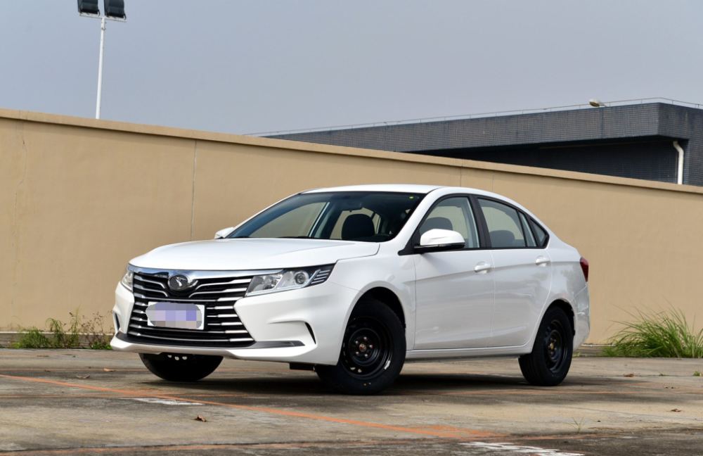 标配三菱发动机的东南a5翼舞,起售价不足5万,性价比高且稳定