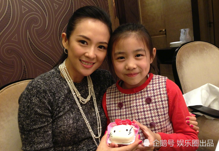 汪峰为大女儿庆生,章子怡为继女庆生,亲爹后妈果然不一样