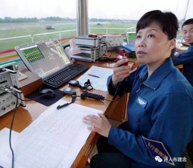 这就是山东l济南人的骄傲-女兵方队领队女将军程晓健