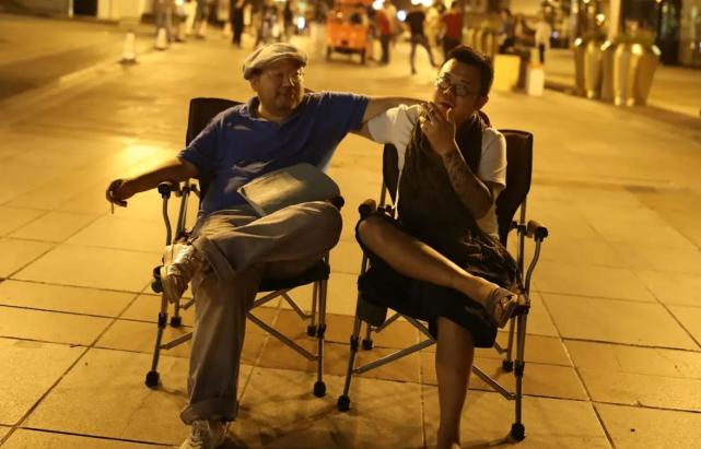 家暴宇芽的男人究竟是何人?曾多次离婚,与邓超张一白有亲密互动