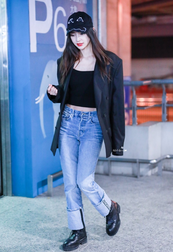 论"安全裤"就服杨颖,比短裙还长3cm,这腿谁顶得住?