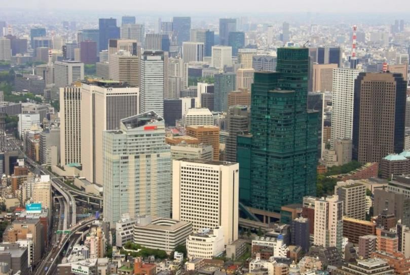 直击日本城市的高楼 高度不高体量巨大 这么大的体量是防地震吗 腾讯新闻