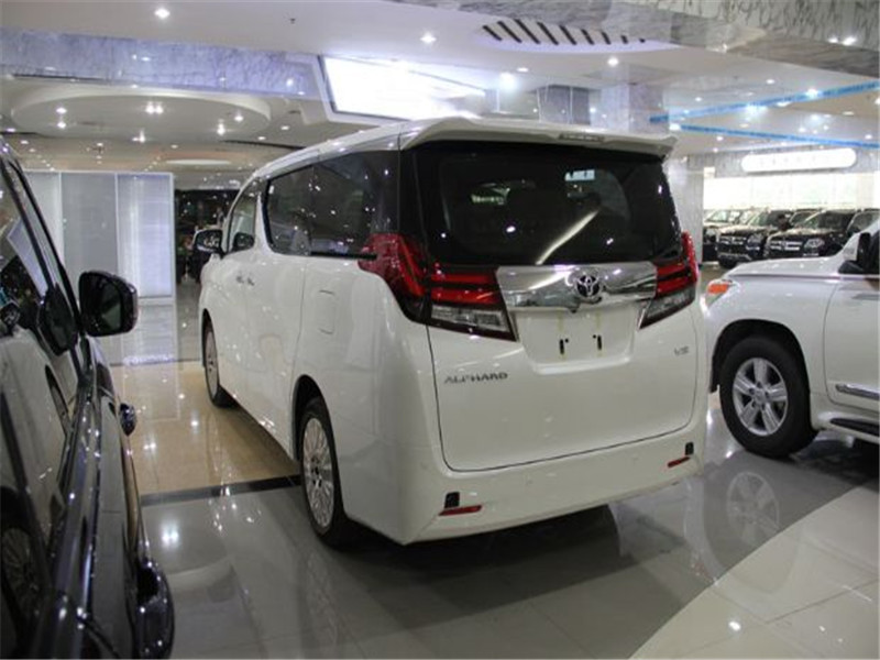 众泰最新力作仿版埃尔法横空出世!看到造型,网友:丰田的时代结束了!