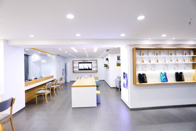 产品服务两手抓!realme布局线下,首家线下服务直营店正式开业