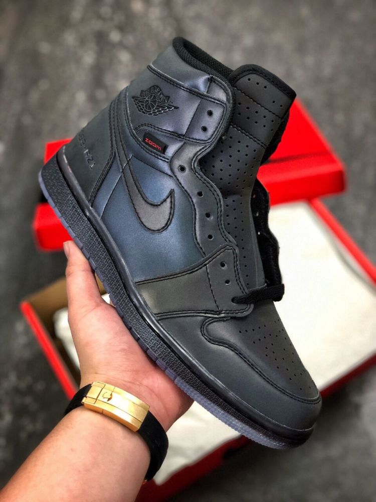 反光鞋面 全掌zoom!全新aj1变色龙开箱细节鉴赏测评