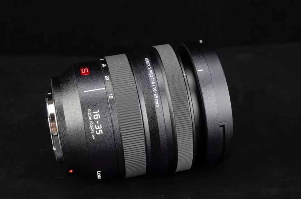松下lumix s pro 16-35mm f4