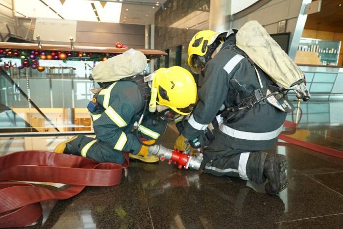 澳门消防局与旅游塔举行火警疏散演习 历时30分钟