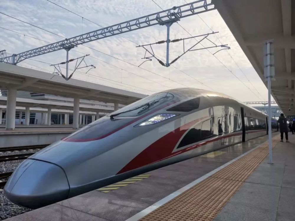 中交集团参建的鲁南高铁日曲段开通运营