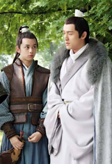 胡歌和吴磊再度同框,飞流你真的长大了,思绪回到《琅琊榜》