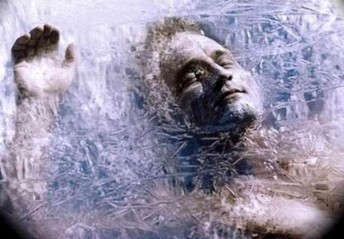 人为什么冻死之前会脱衣服？科学的解释是这样_腾讯新闻