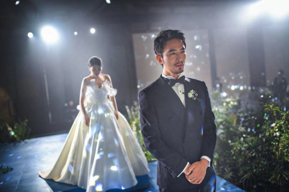 又一个"猪宝宝"!张晓晨官宣生子,小家伙大耳朵高鼻梁超可爱