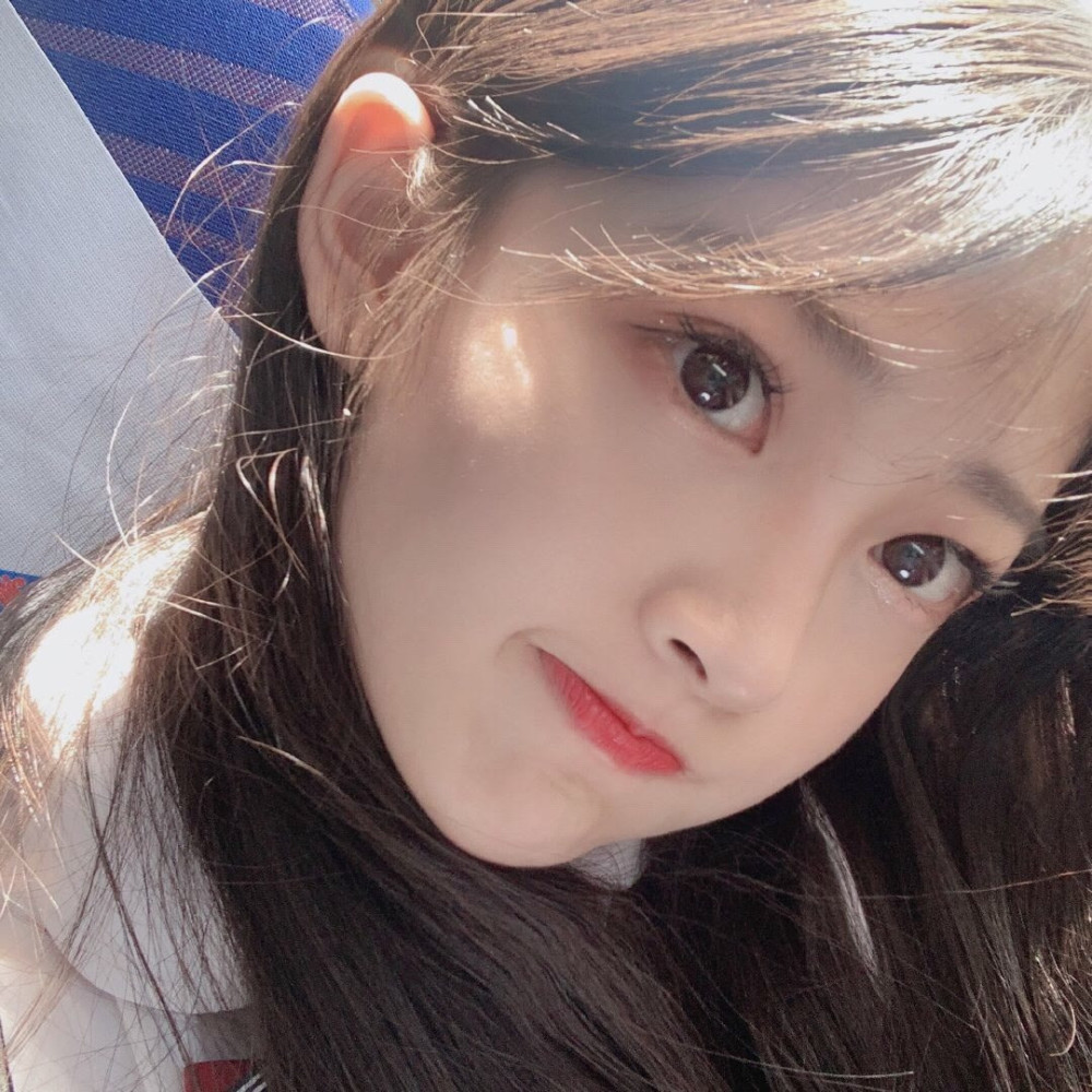 可爱鬼·女生头像:我把自己吃的这么圆,就是为了不被别人看扁