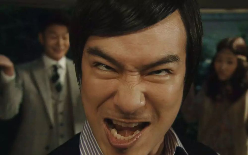 当罗晋对着明显鲜肉得多的郑业成喊出一声"小表哥",没搞清关系的观众